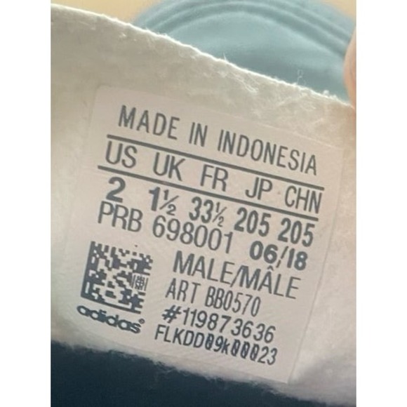 Adidas Kids Soccer Cleats Size 2 - Picture 6 of 7